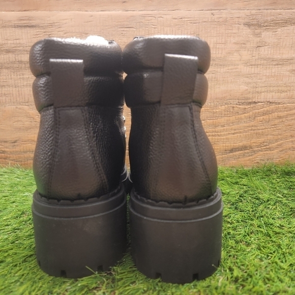 New Marc Fisher LTD Nairy Lace-Up Genuine Shearling Lug Sole Bootie sz 9 - Picture 5 of 10